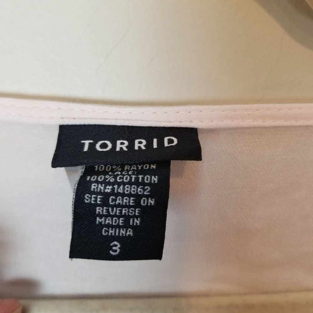 Torrid Womens 3X Light Pink Lace Trim 3/4 Sleeves - Picture 6 of 7